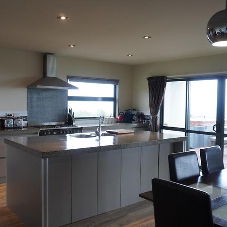 Bed and Breakfast White House Paraparaumu Esterno foto