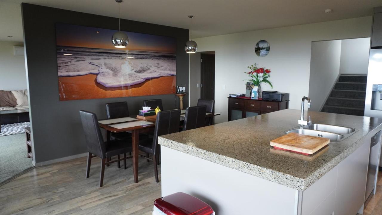 Bed and Breakfast White House Paraparaumu Esterno foto