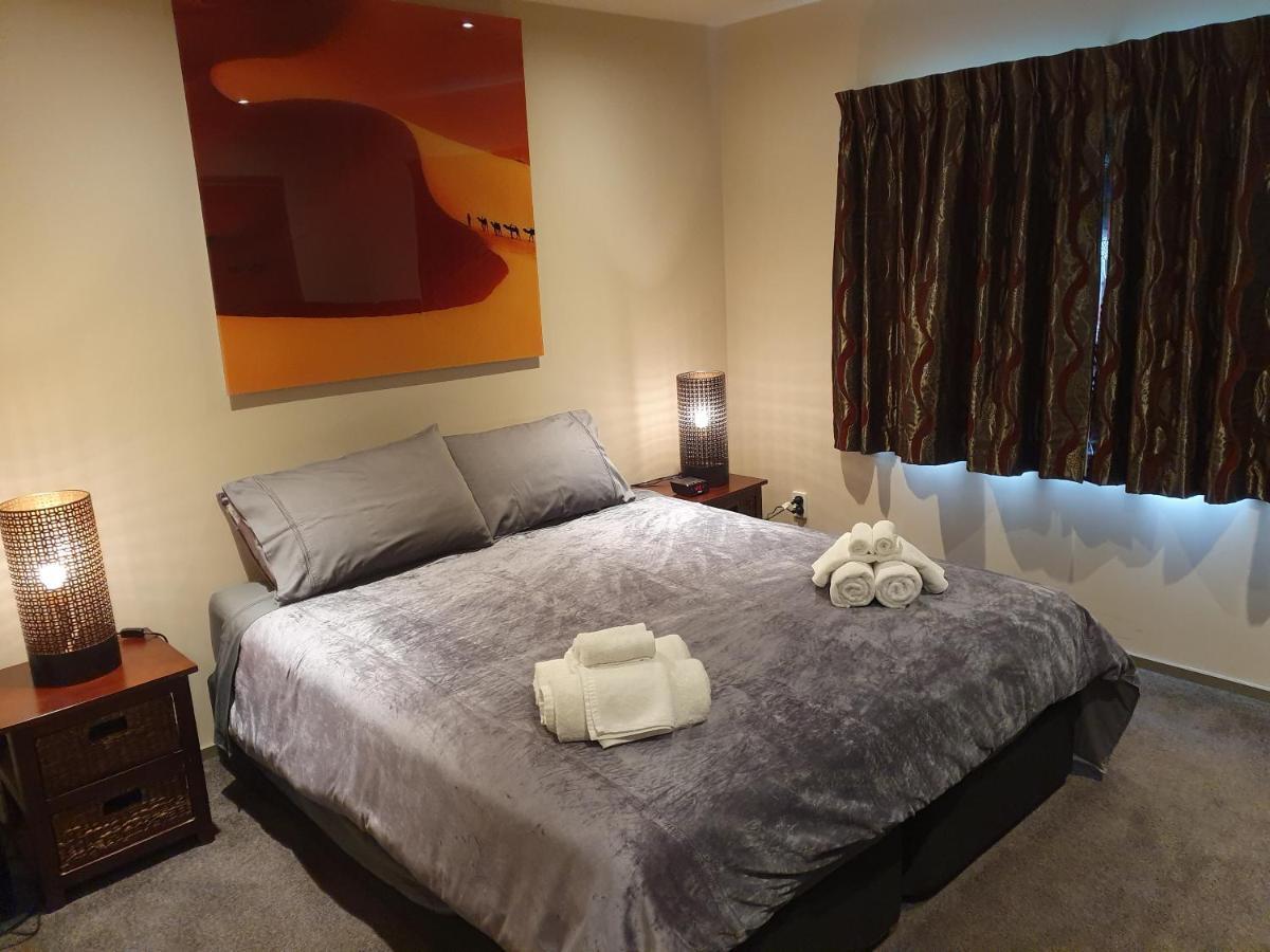 Bed and Breakfast White House Paraparaumu Esterno foto